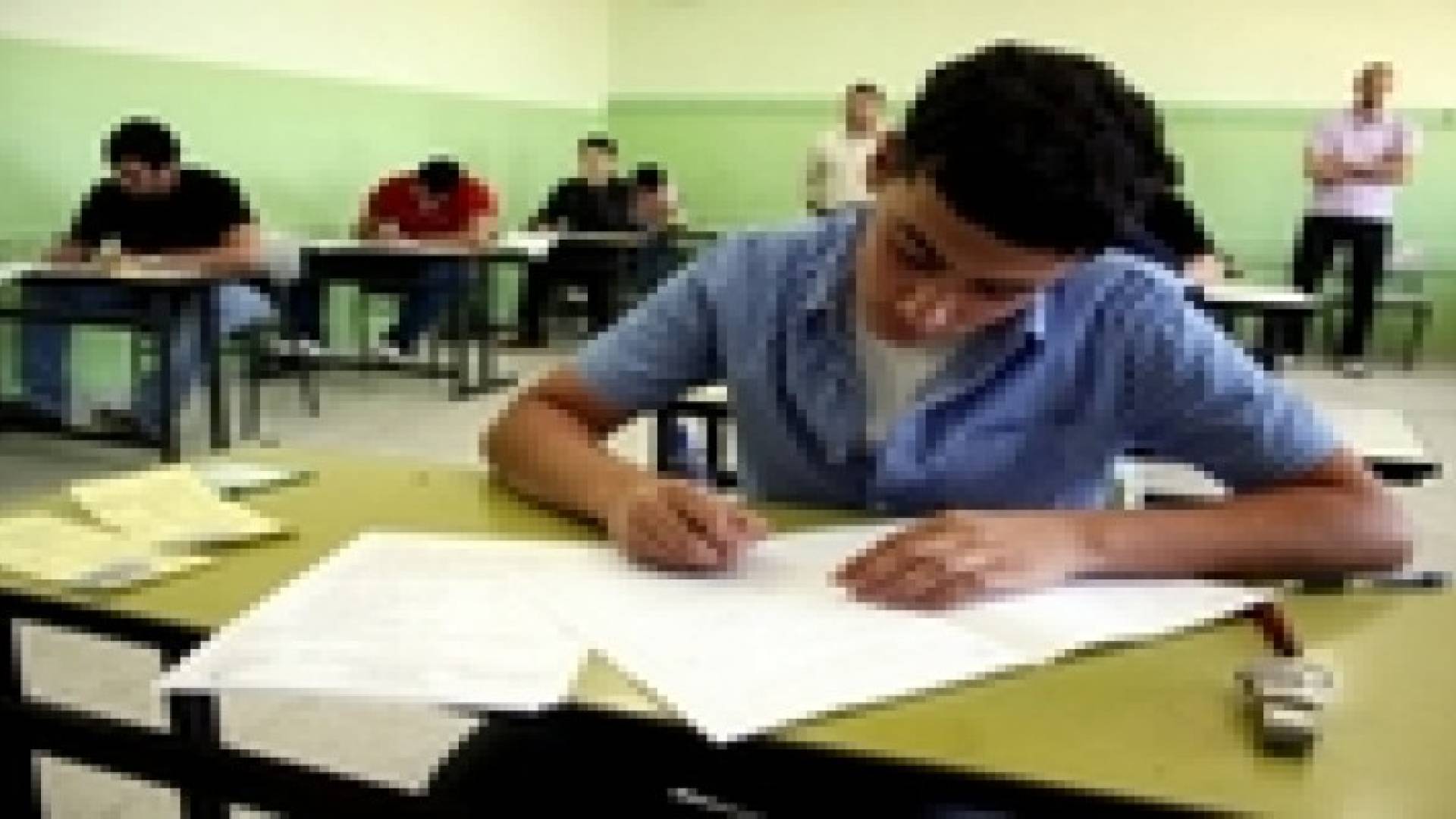 طلاب التوجيهي يجمعون على سهولة امتحان الحاسوب