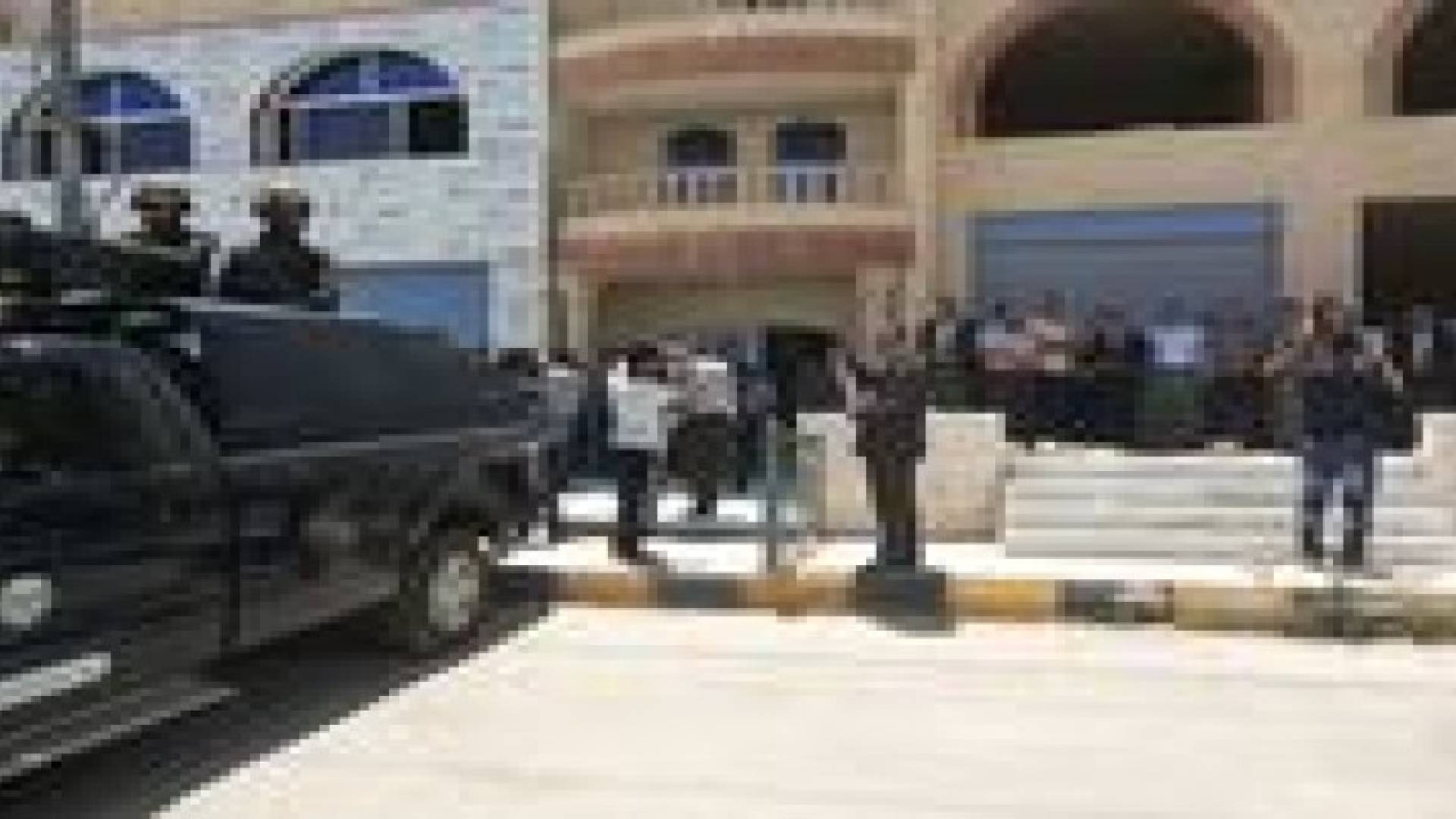 معلمون يهددون بعدم تسليم اسئلة امتحان التوجيهي والوزارة ترد .. تفاصيل