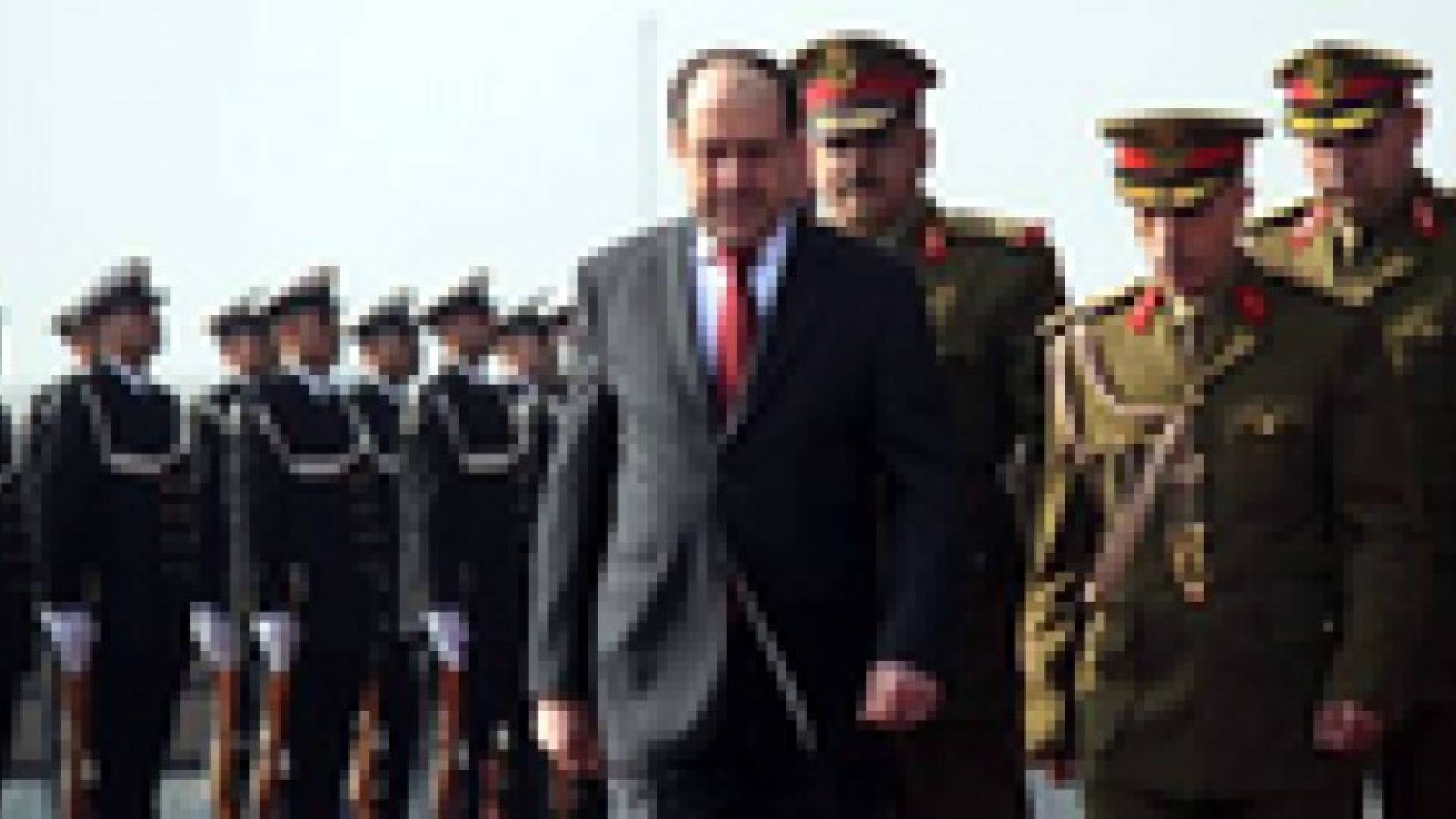 المالكي يحيل 59 ضابطا عراقيا للمحاكمة العسكرية