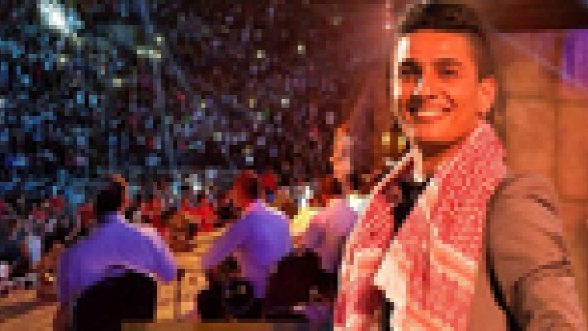محمد عساف يغني للأردن والملك في جرش