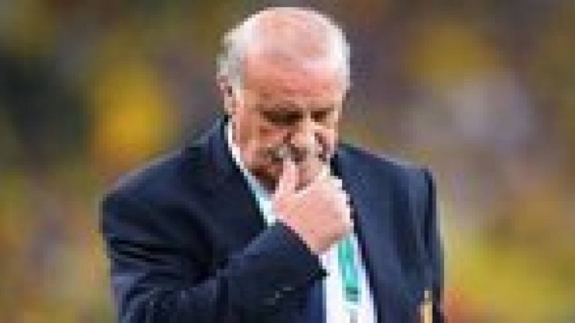 إسبانيا تتمسك بدل بوسكي مدربا لها