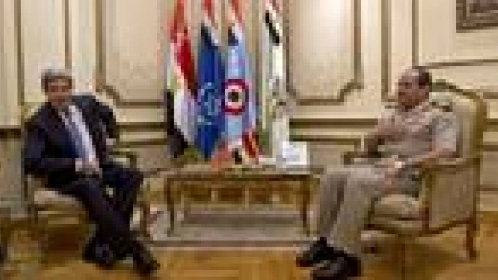 كيري يلتقي الرئيس المصري في القاهرة