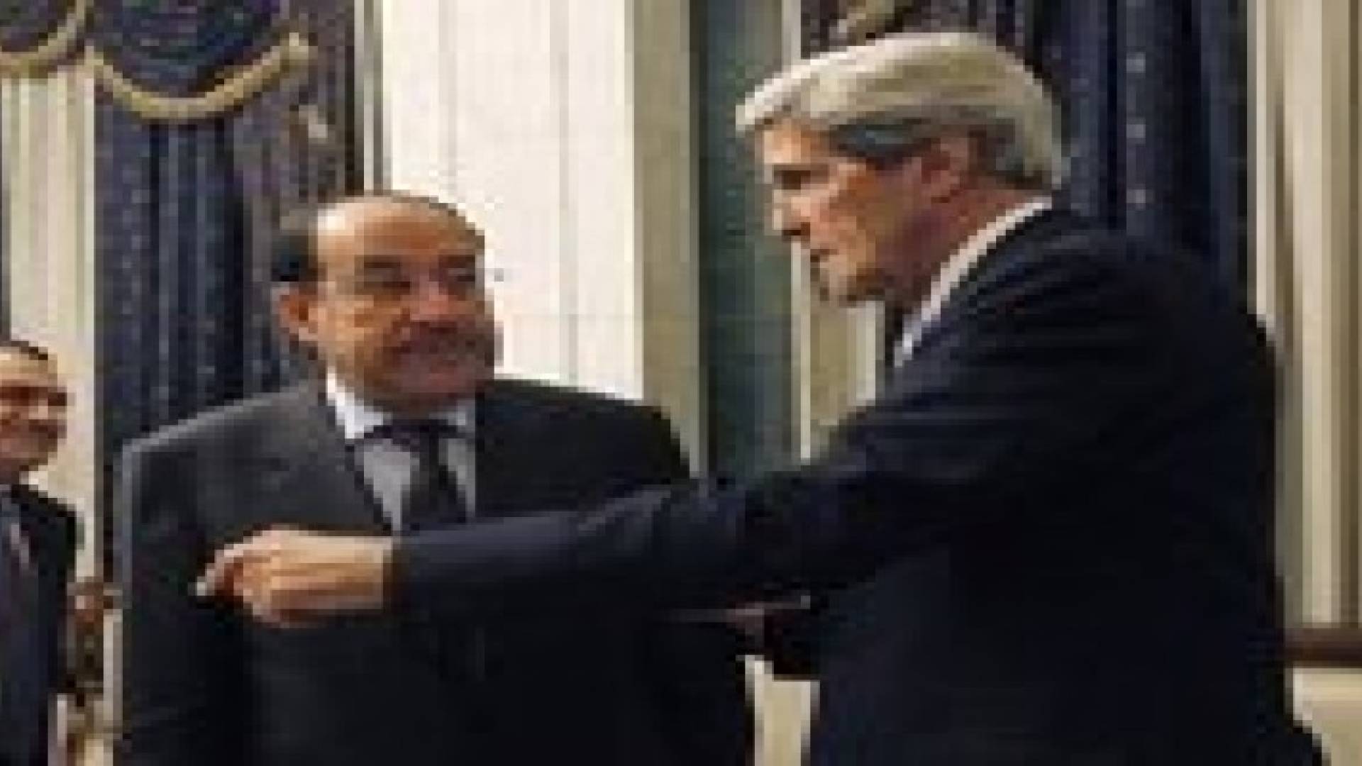 كيري يصل العاصمة العراقية بغداد