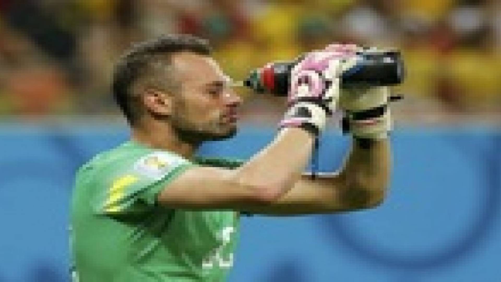 اول وقت مستقطع في مونديال البرازيل