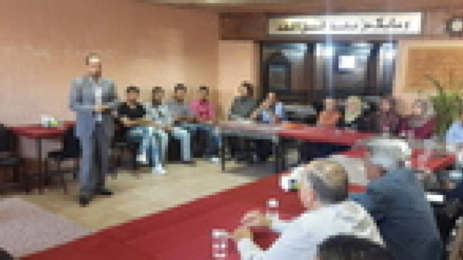 جلسة حوارية بعنوان " واقع الحياة الحزبية والسياسة " في الكرك