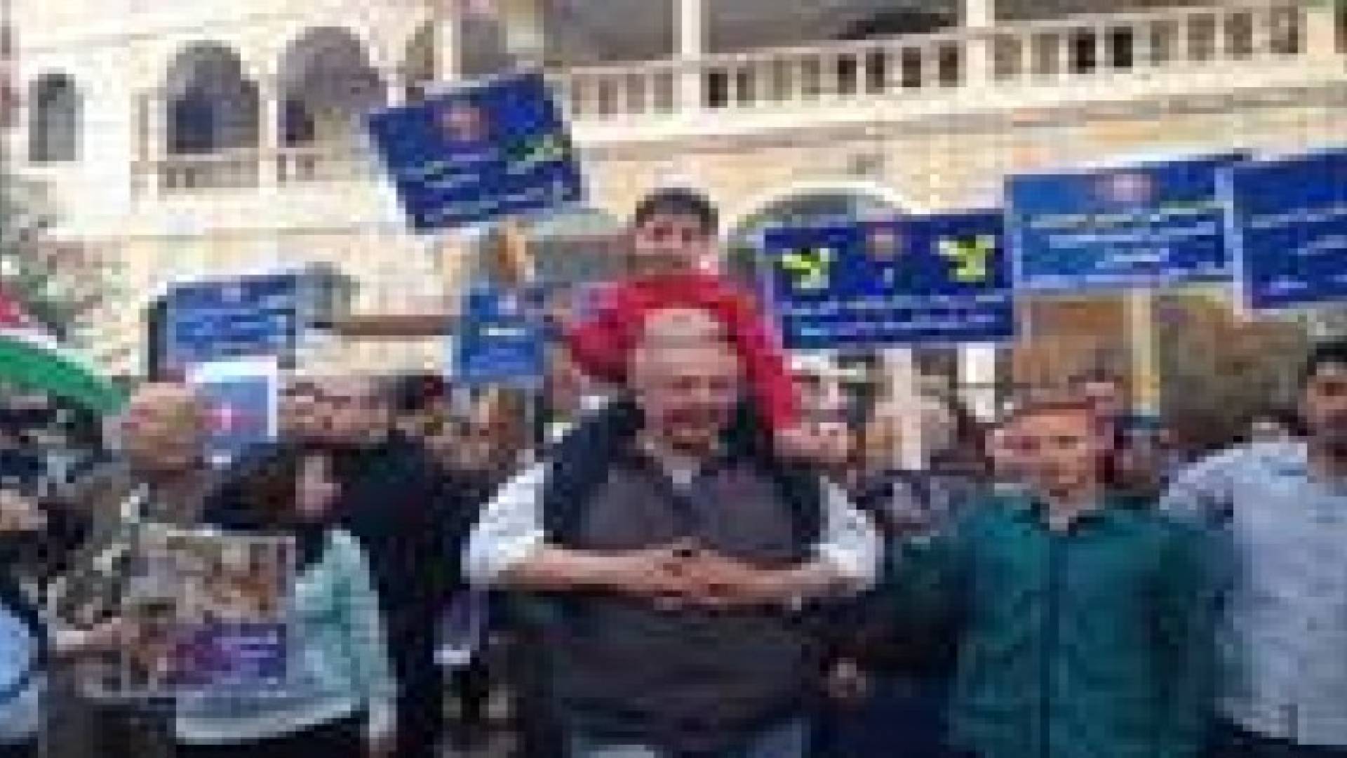 ابناء الطائفة الاثوذكسية يعتصمون في الصويفية