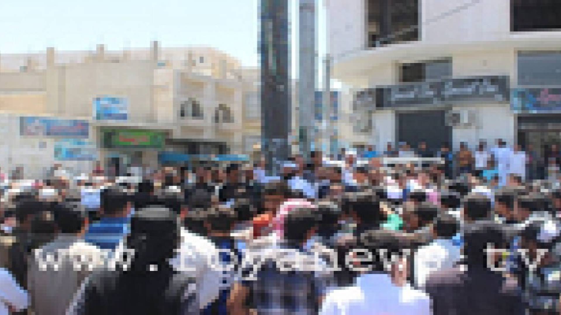 معان : محتجون يطالبون بإسقاط الحكومة  والتاكيد على عدم وجود "داعش".. صور
