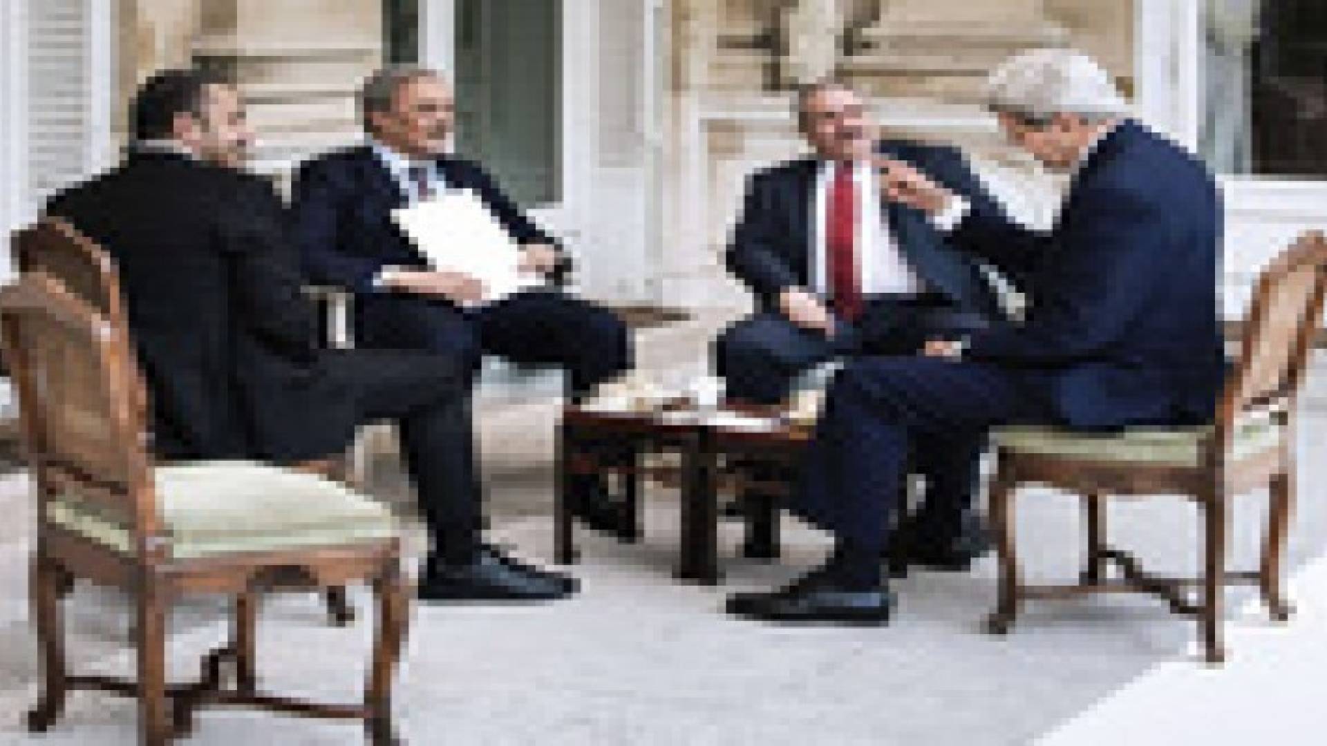 تفاصيل لقاء كيري مع جودة والفيصل وبن زايد في باريس