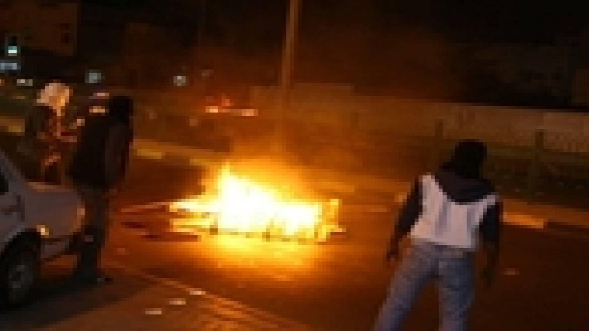 اعمال شغب واحراق منزل على خلفية مشاجرة في الكرك