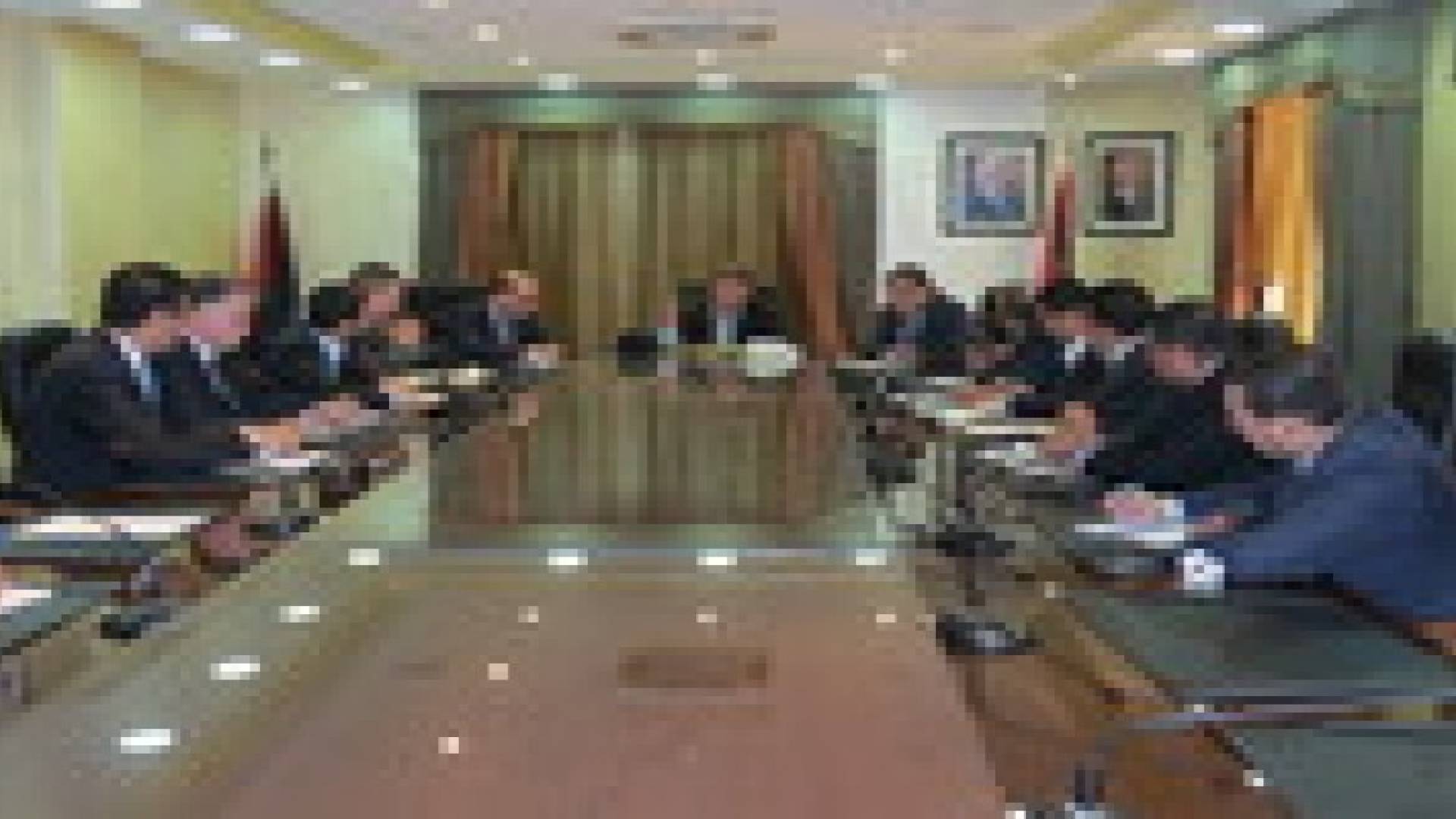 القطامين يقرر تشكيل لجنة للنظر في احتياجات القطاع الصناعي
