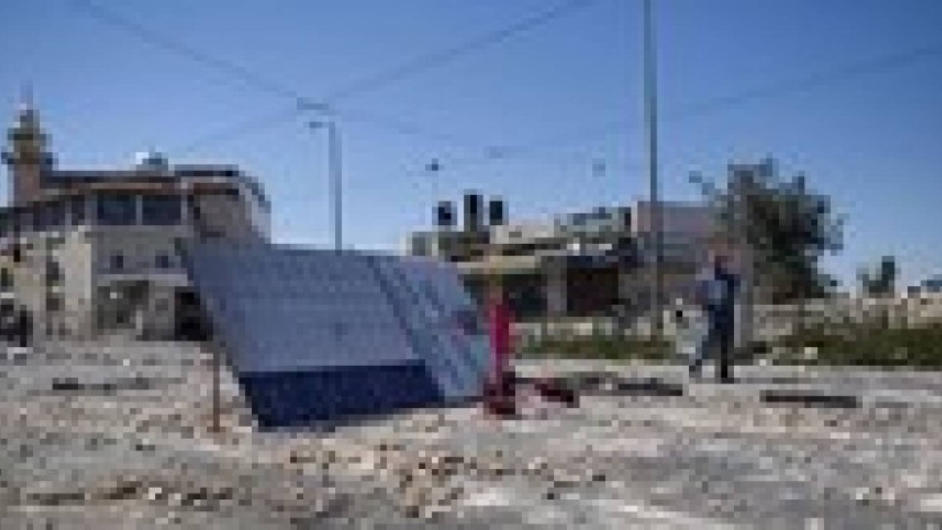 مواجهات في القدس والاحتلال يفرض قيودا على الصلاة في الاقصى