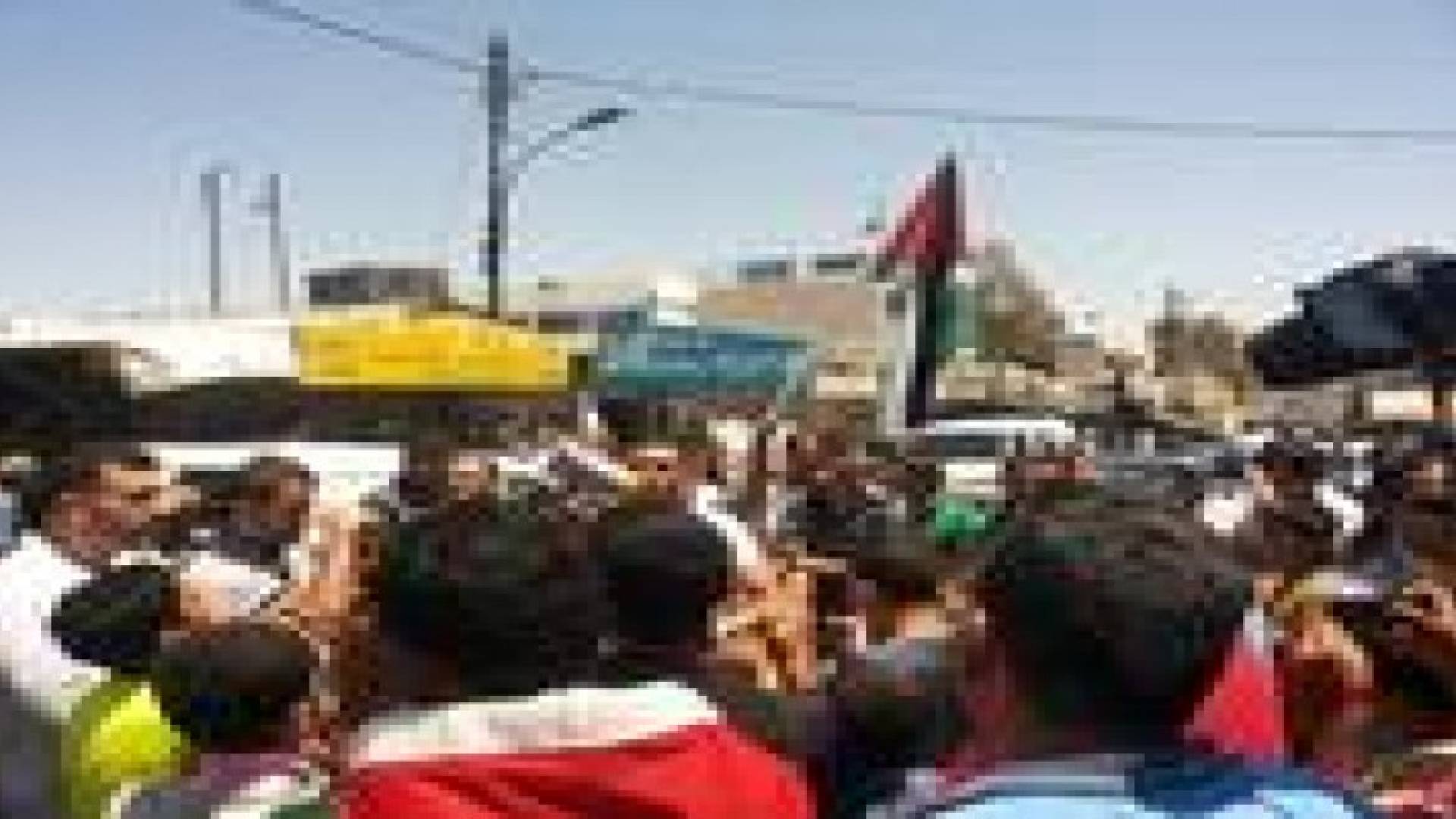 مخيم الوحدات : وقفة تنديدا بجريمة اغتيال الفتى ابو خضير