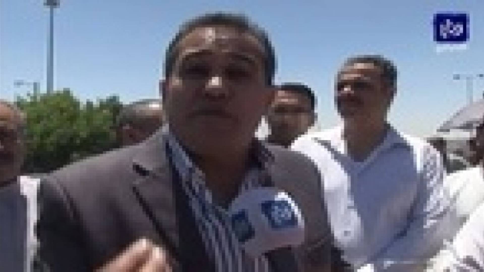مشادة كلامية بين النائب هميسات ومعتصمي الرابع .. فيديو