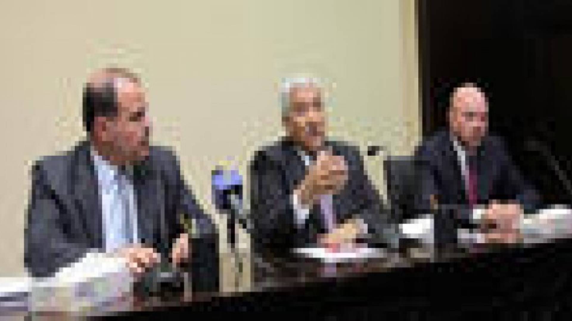 النسور : المملكة في أمان رغم ما يحيط بها