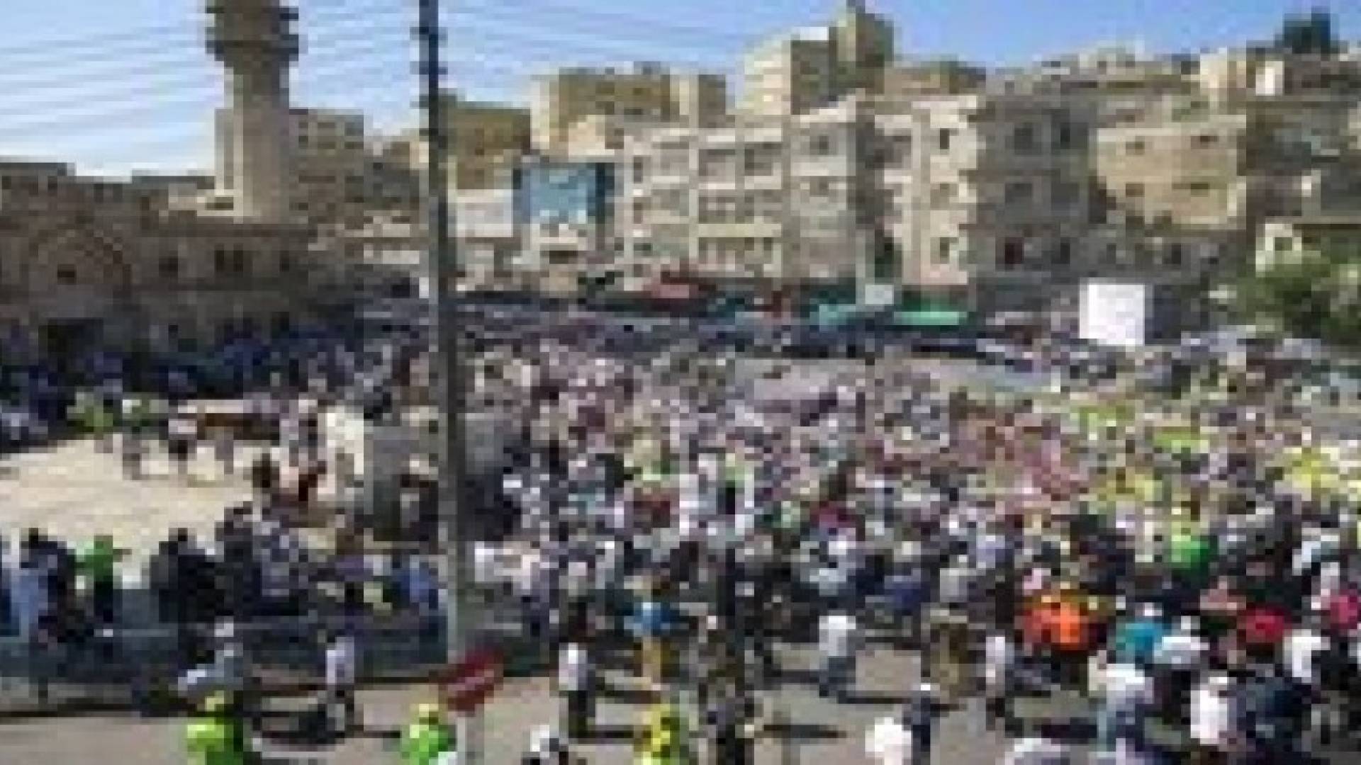 مسيرة للحركة الاسلامية تجاه السفارة الإسرائيلية الليلة