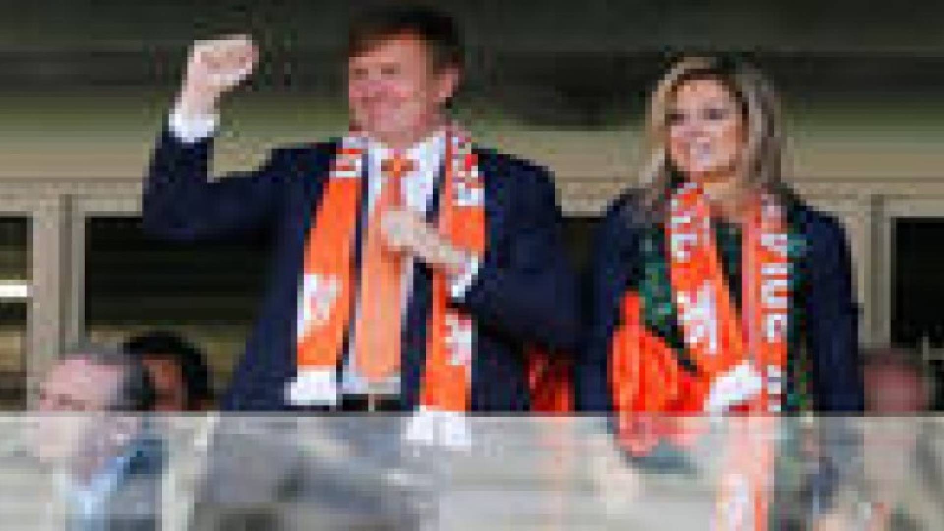 "خلاف كروي" بين ملك هولندا وزوجته الأرجنتينية