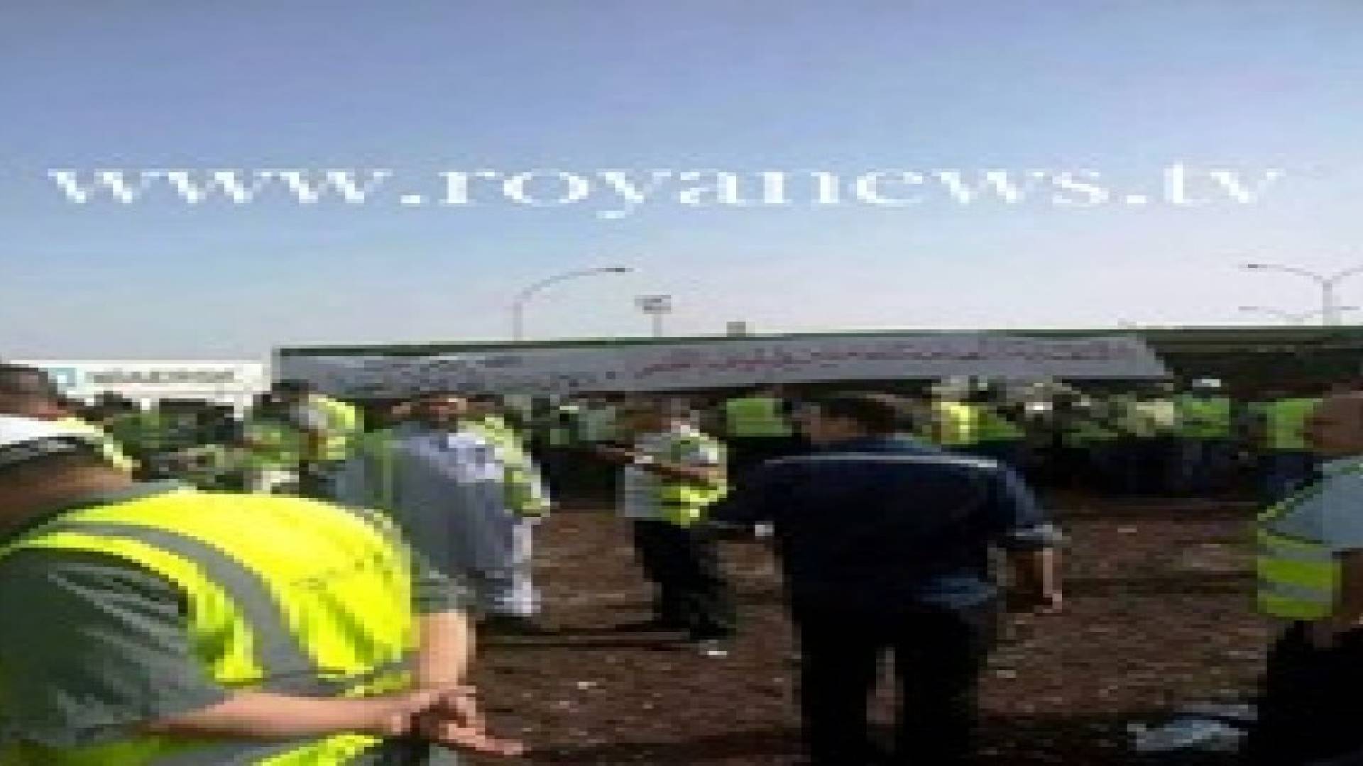 موظفو ميناء الحاويات بالعقبة يضربون عن العمل والدرك يقوم بهدم خيمتهم