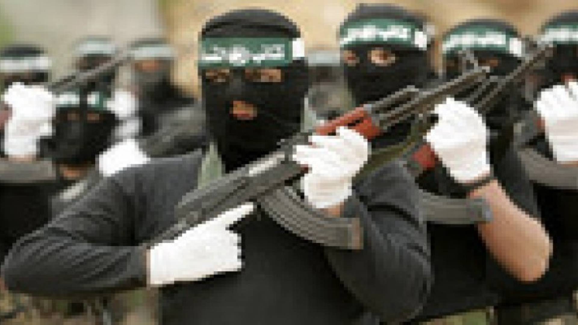 معاريف : " حماس فاجئتنا بقدراتها العالية ونفسها الطويل"