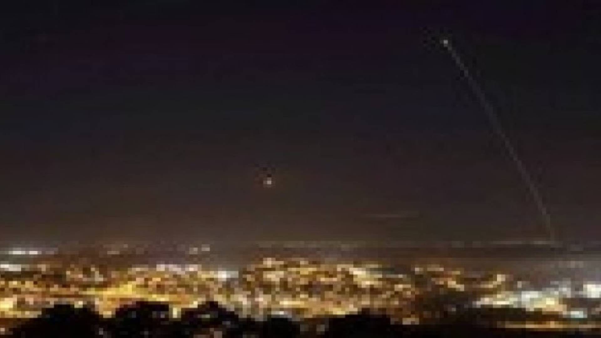 مراسل رؤيا في غزة : وسائل الاعلام تغادر فنادق غزة بسبب القصف والغارات