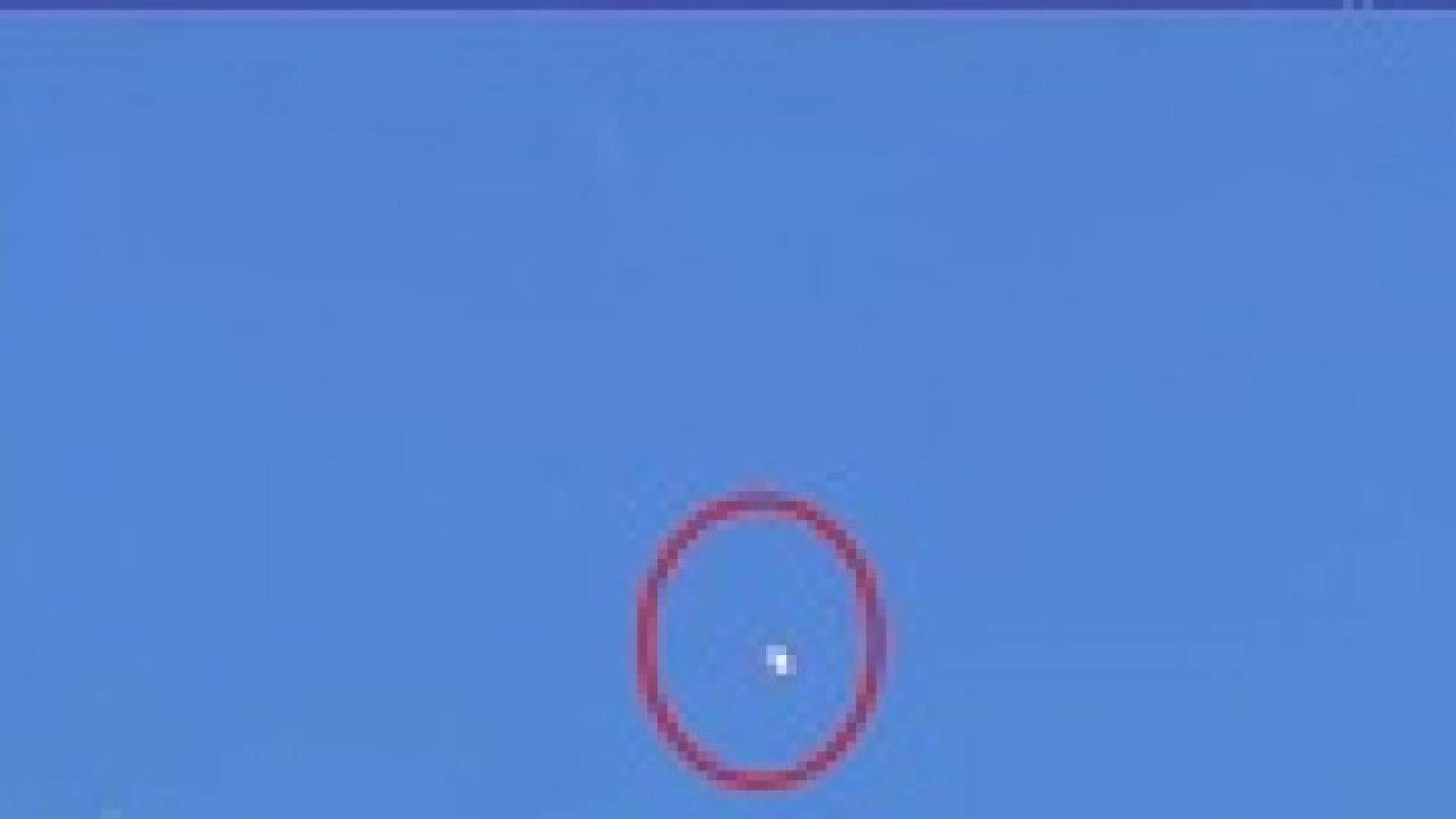 لحظة إسقاط الطائرة الماليزية فوق أوكرانيا .. فيديو