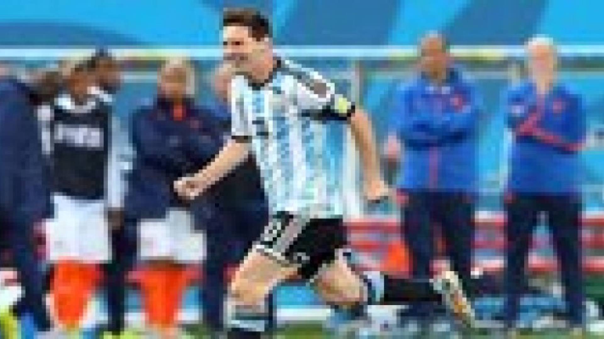 ميسي ينشر رسالة شكر لجماهير بلاده