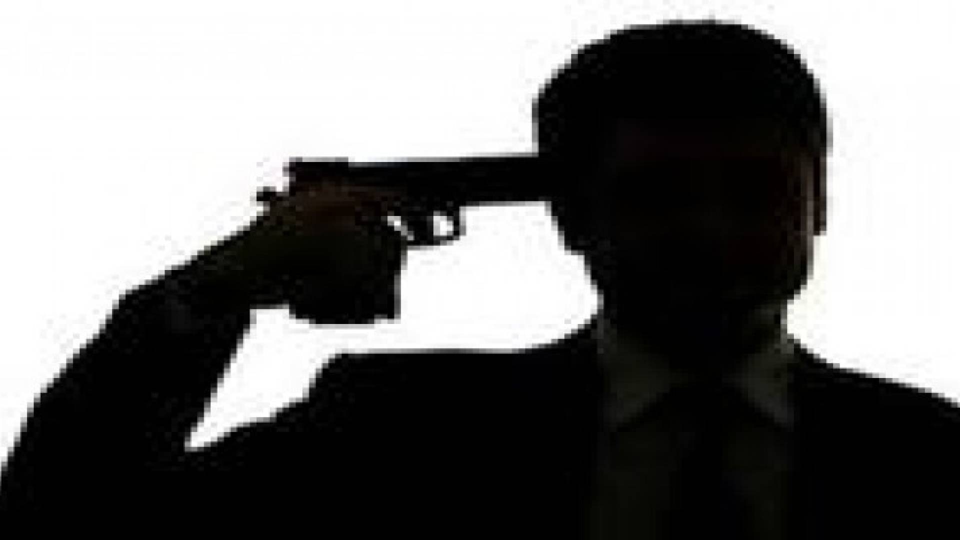 شاب يطلق النارعلى نفسه في" تلاع العلي"