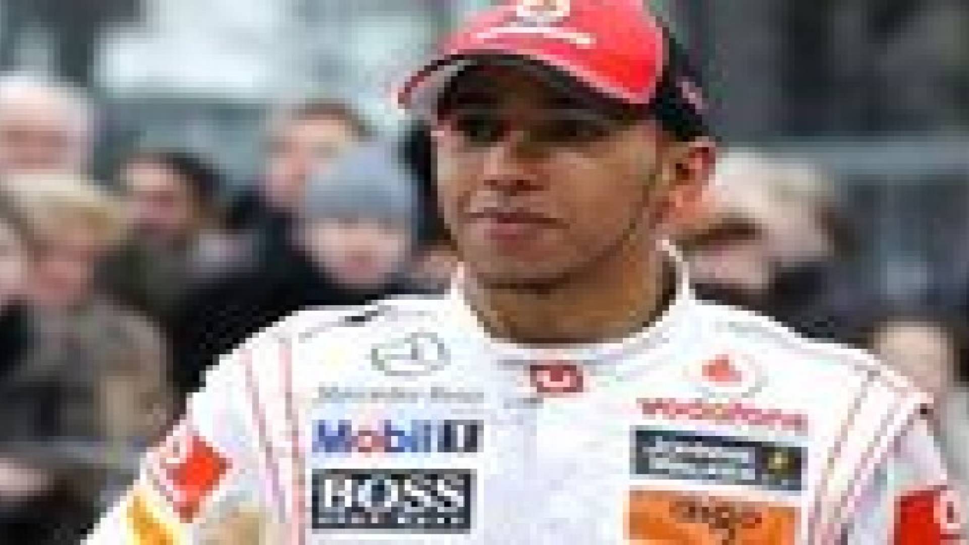 نجاة هاميلتون من حادث بسرعة 250 كلم