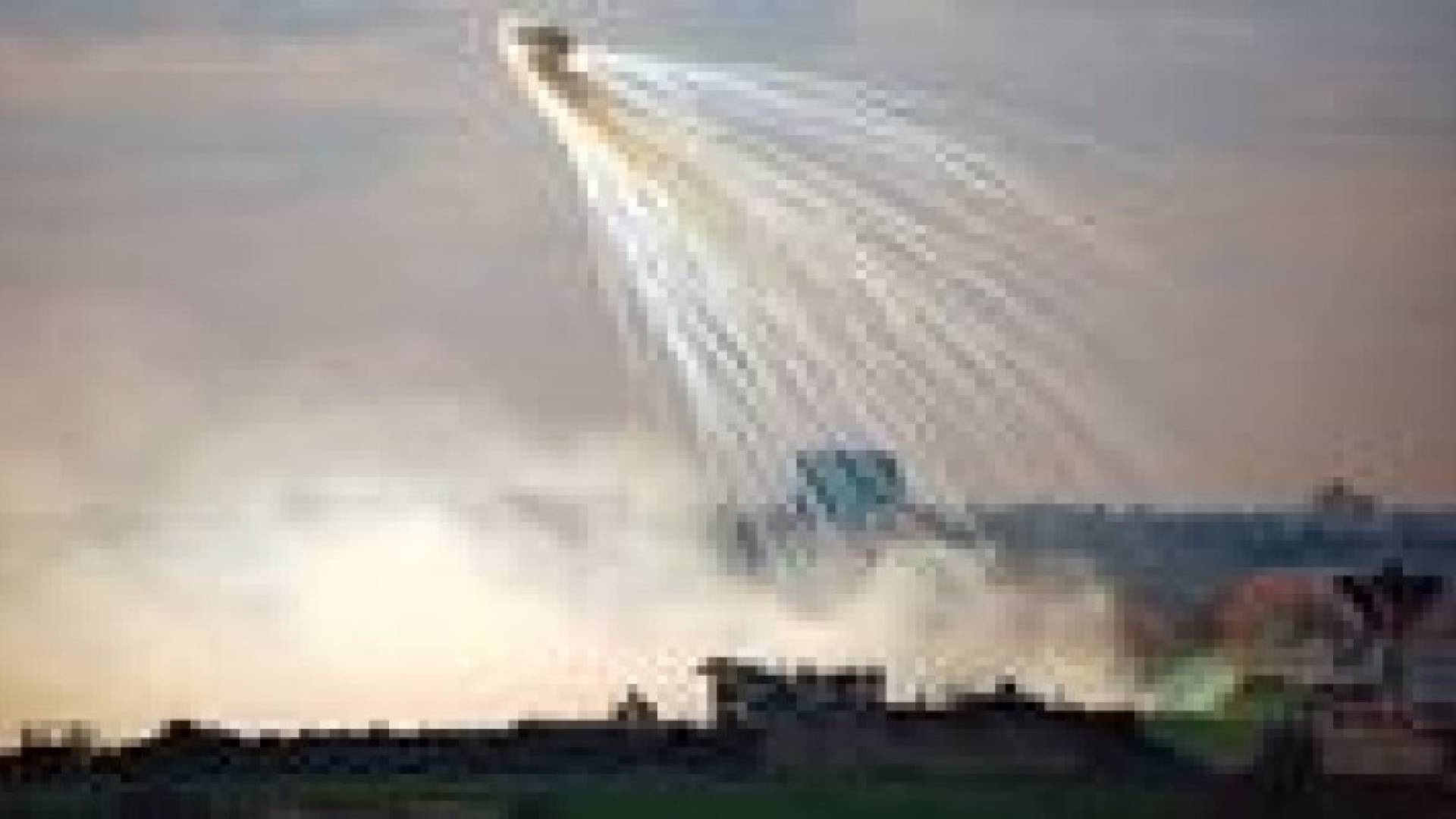 قوات الاحتلال تقصف حي الشجاعية والزيون والتفاح بالفسفور الابيض