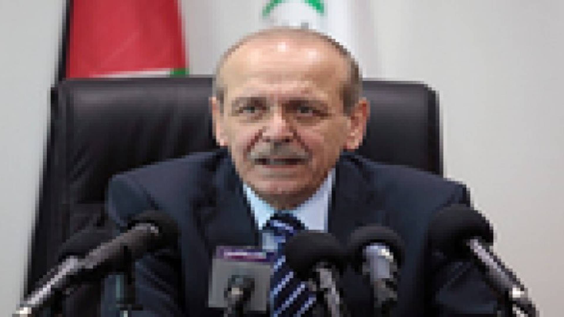 ياسر عبدربه يدعو الفصائل الفلسطينية لاجتماع عاجل بالقاهرة للتوافق على خط سياسي