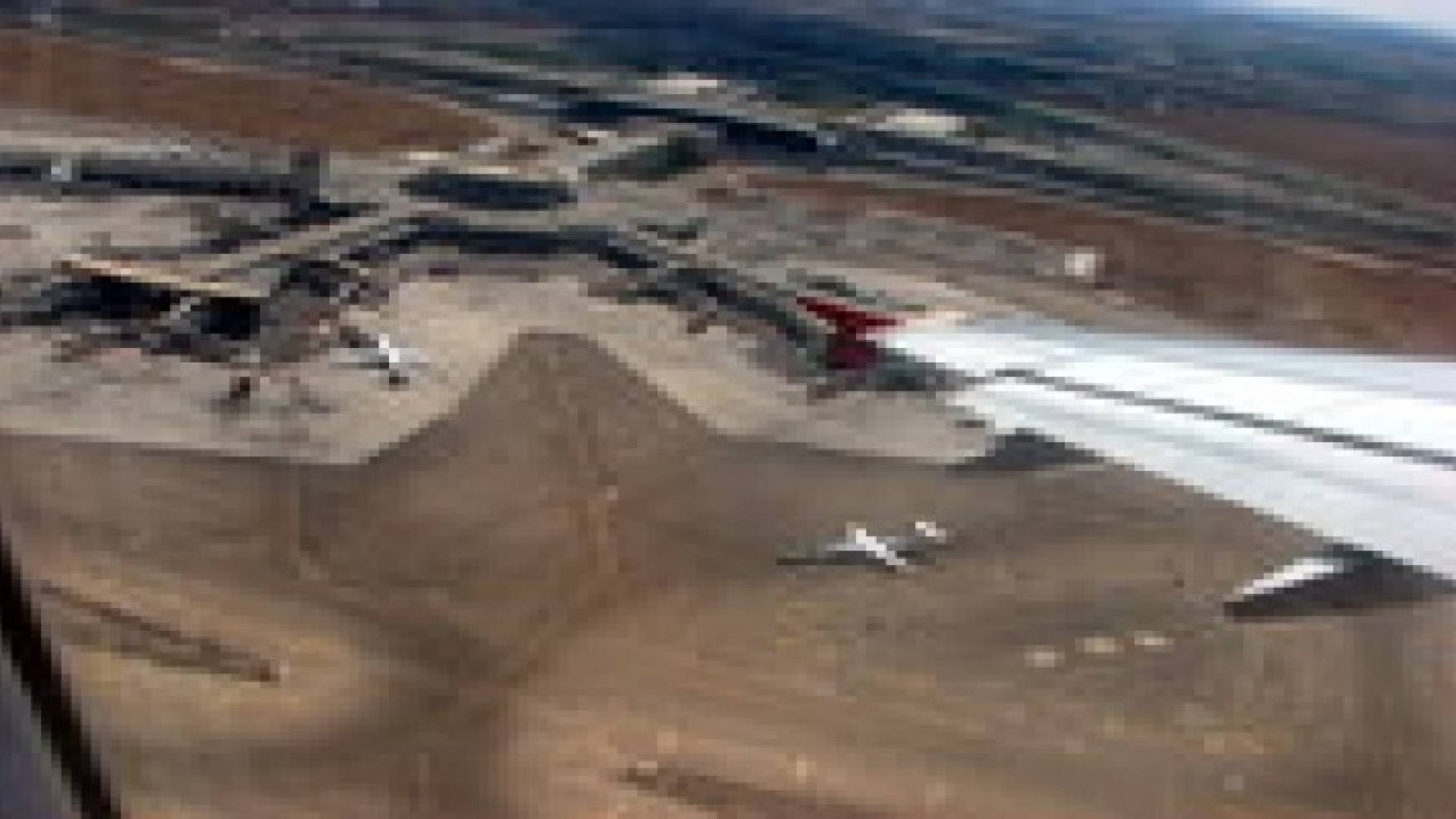 شركات طيران تعلق الرحلات الجوية من والى دولة الاحتلال بسبب صواريخ المقاومة