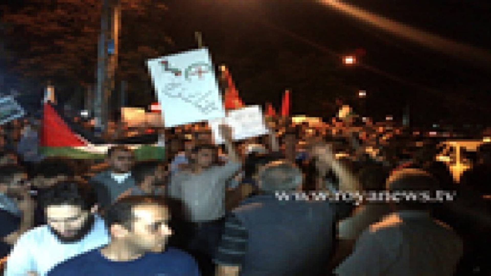 مسيرات ليلية في عمان تضامنا مع غزة .. صور