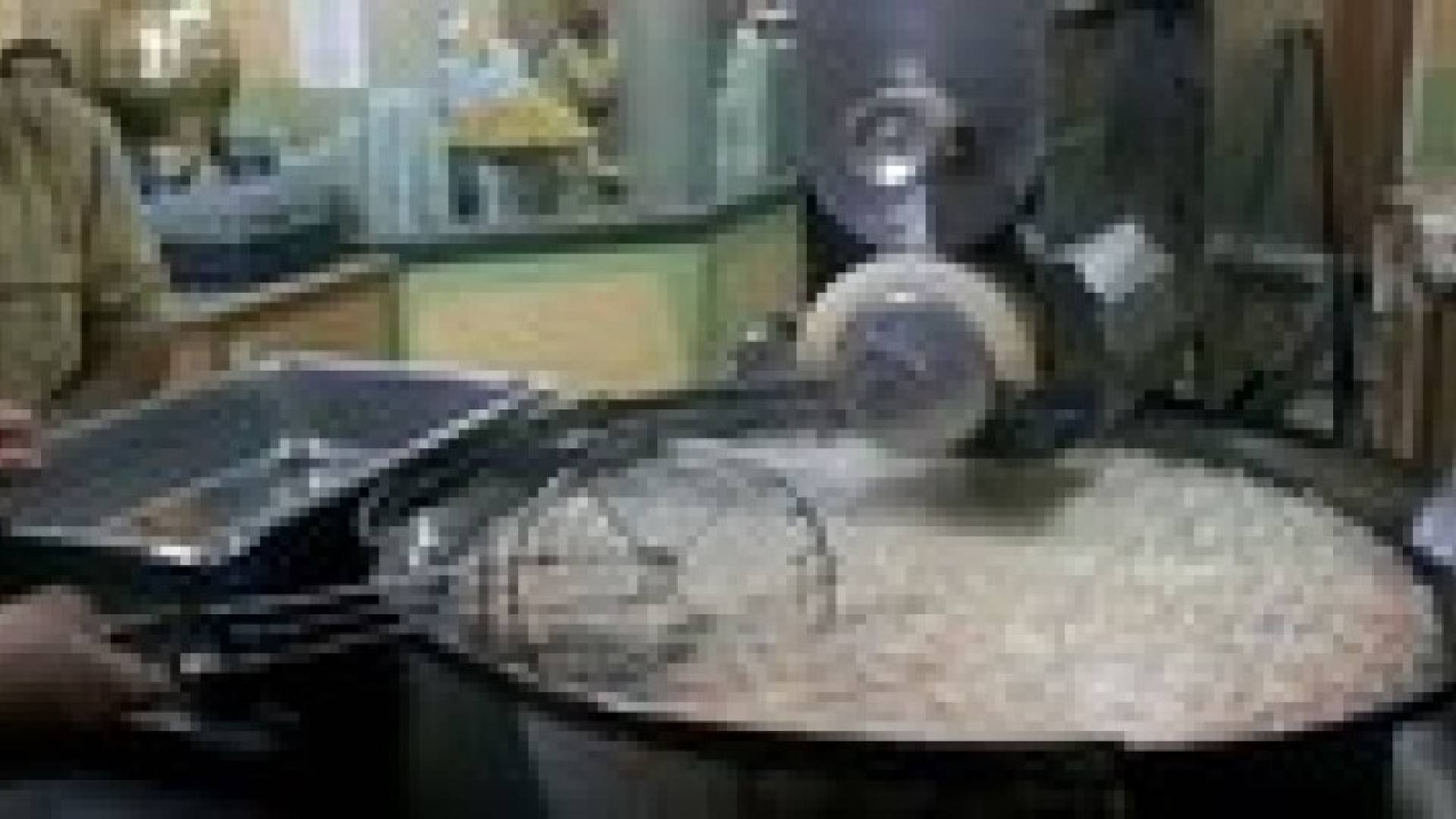 بتر يد طفل داخل ماكينة طحن الفلافل بمنطقة حي نزال
