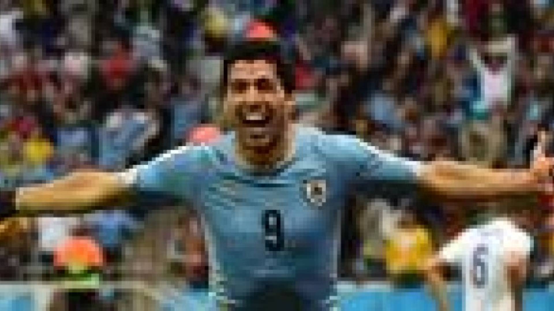 سواريز يتدرب وحيدا استعدادا للموسم المقبل