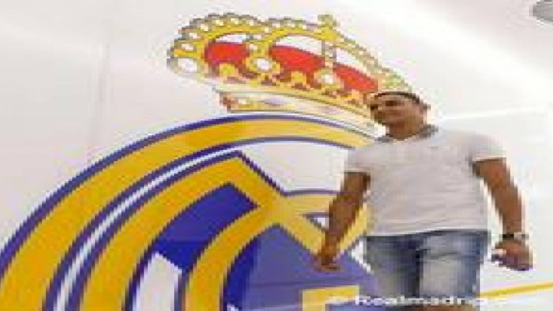 تقديم حارس ريال مدريد الجديد نافاس الى الجماهير في ملعب البرنابيو