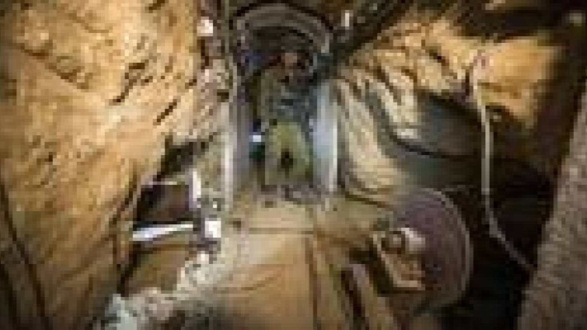 قراءة في أنفاق غزة .. صور