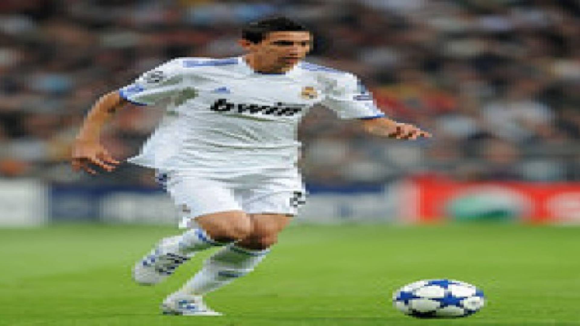 فان غال يطالب بالتعاقد مع ديماريا