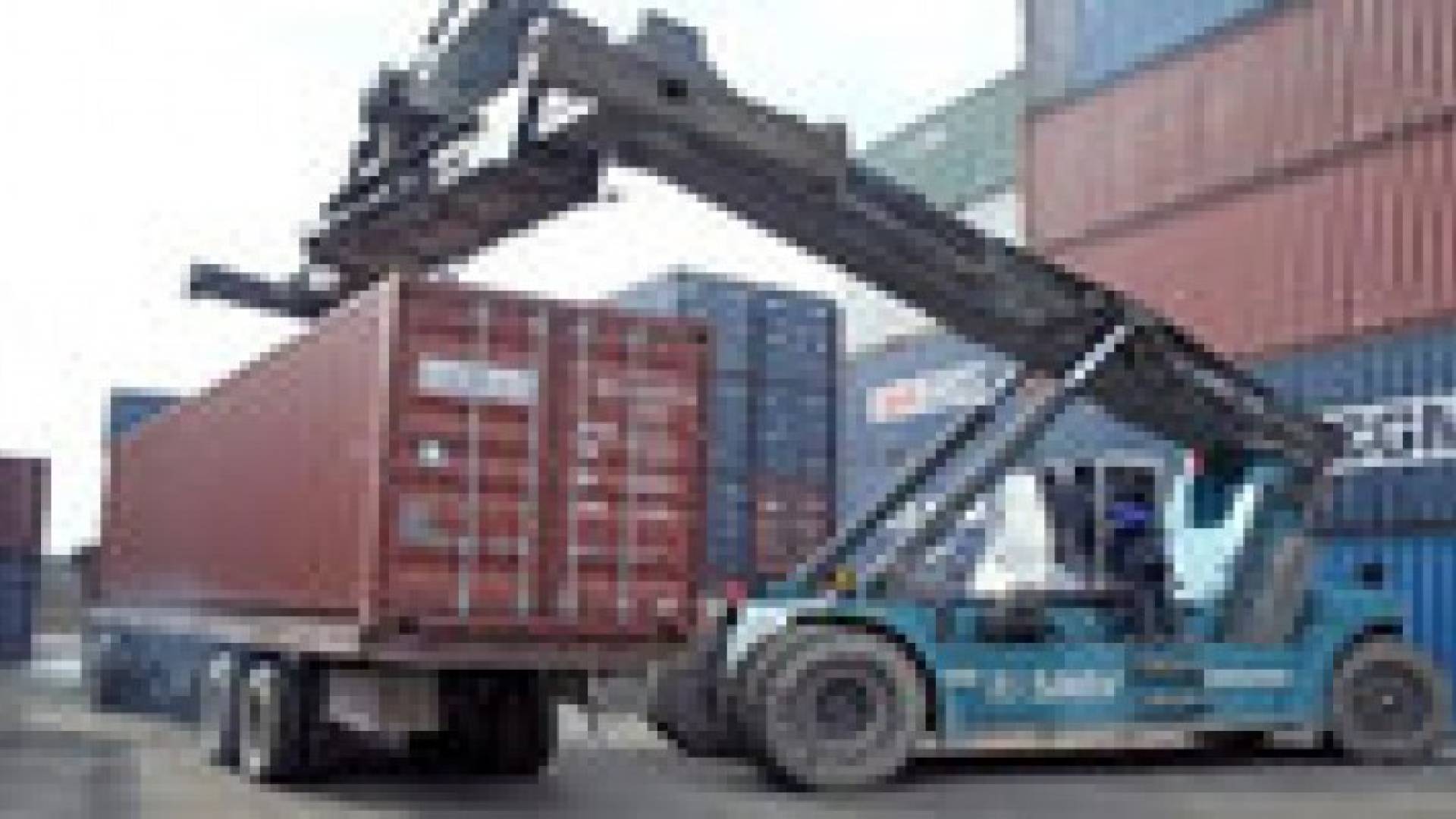 الأردن تفقد 100 مليون دولار شهريا من توقف صادراتها للعراق