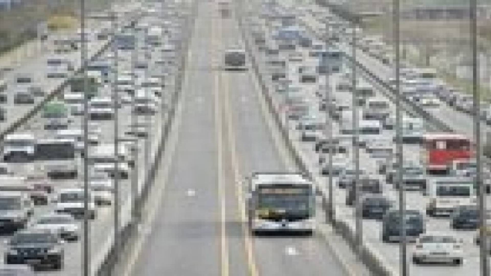 الباص السريع في "مهب الريح" وملفه يبحث في الغرف المغلقة!