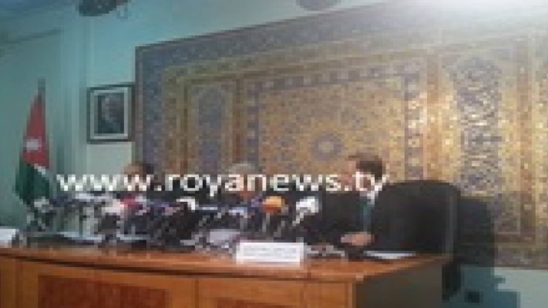 النسور: هناك ثوابت تضعف الاقتصاد الوطني