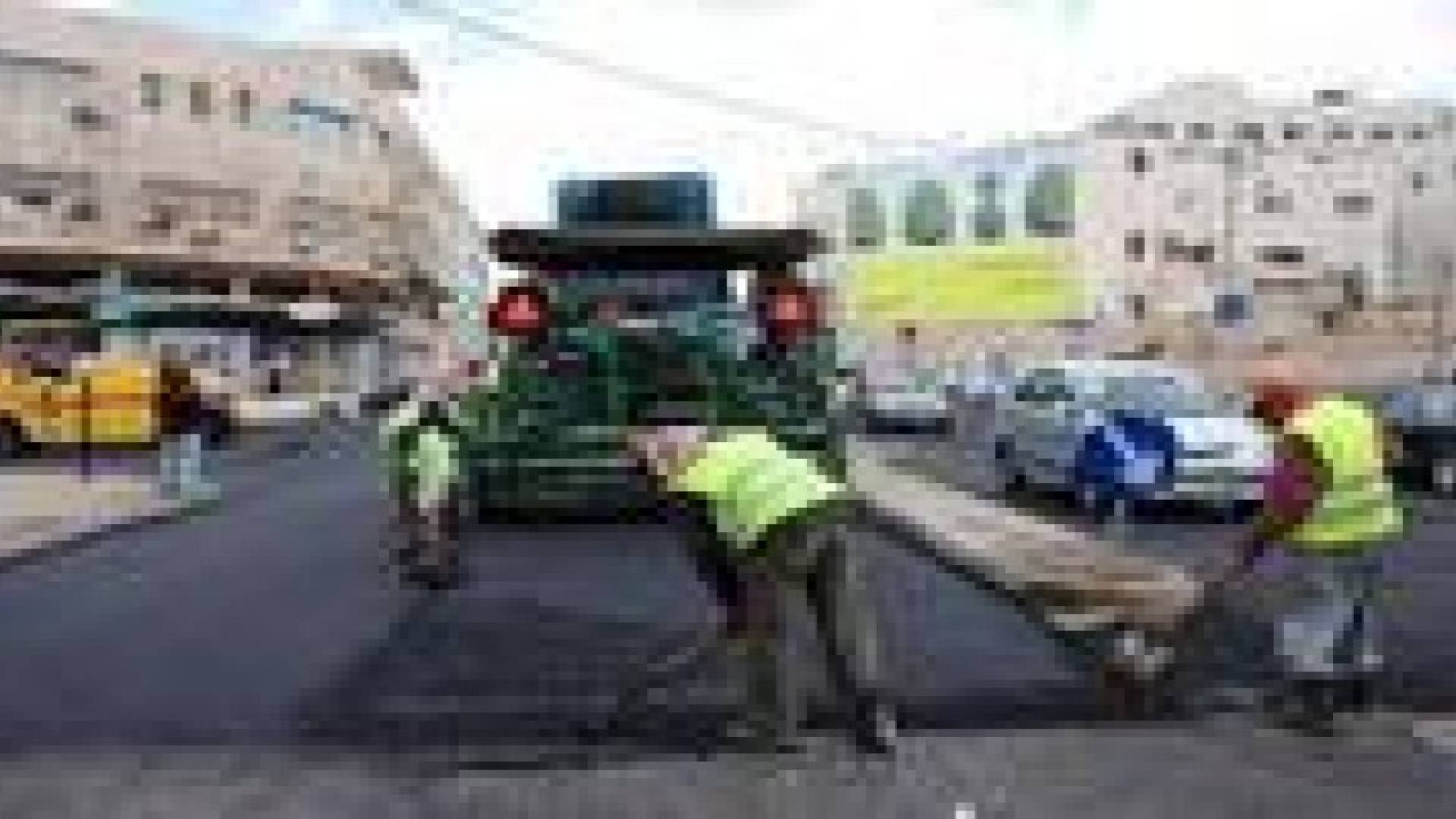 الامانة تباشر اعمال تعبيد ليلية لـ 260 الف متر مربع من شوارع عمان