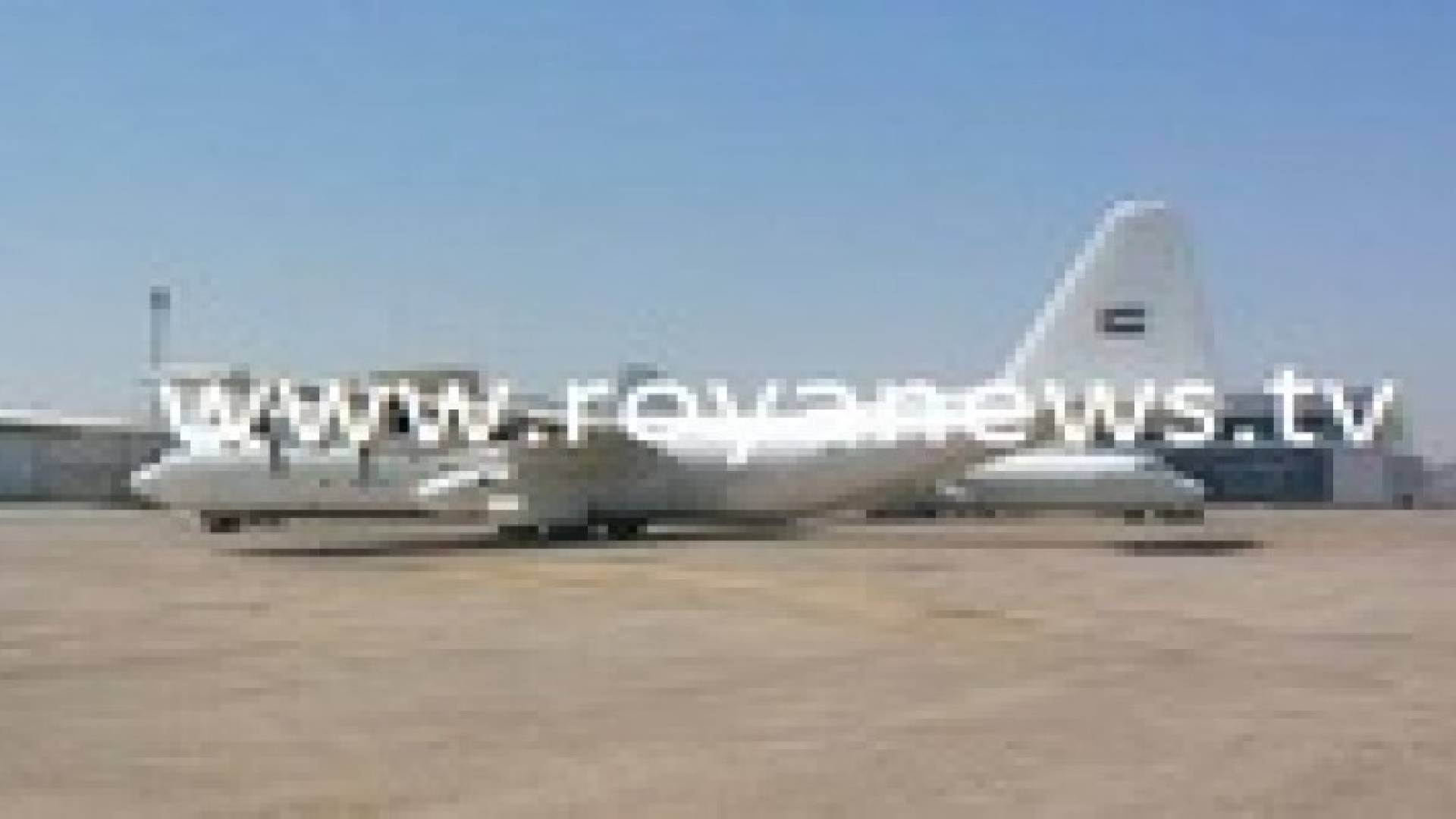 الهيئة الخيرية تستقبل طائرتي مساعدات امارتية للاهل في غزة