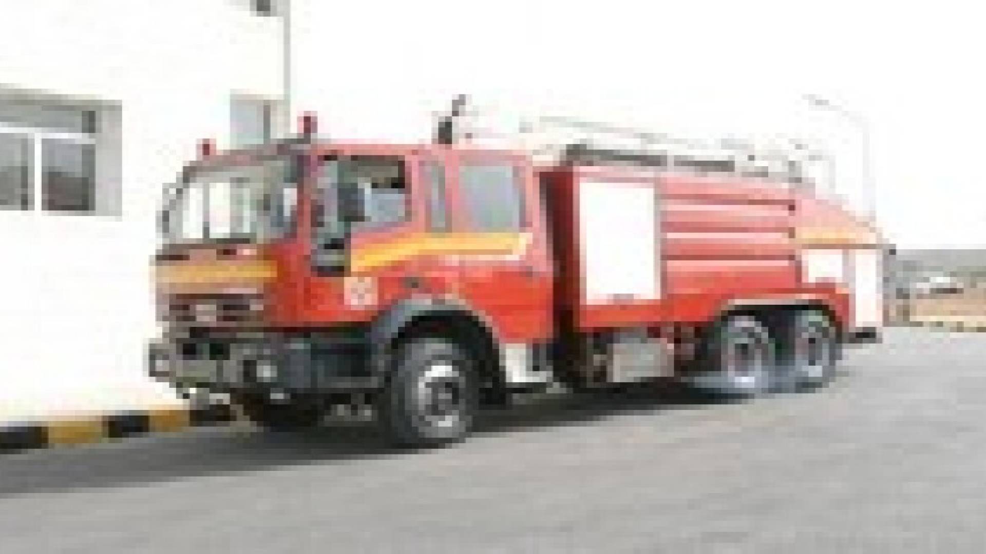 (5) إصابات اثر حادث تصادم على الطريق الصحراوي