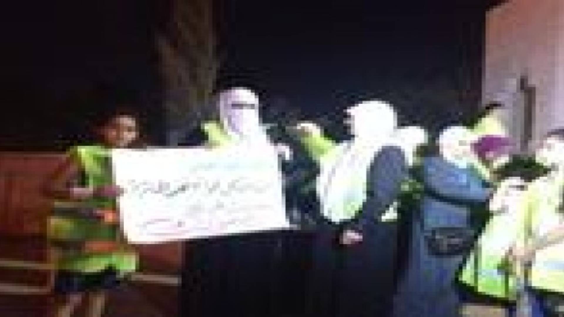عشرات المعلمين يشاركون بمسيرة وسط العاصمة عمان .. صور