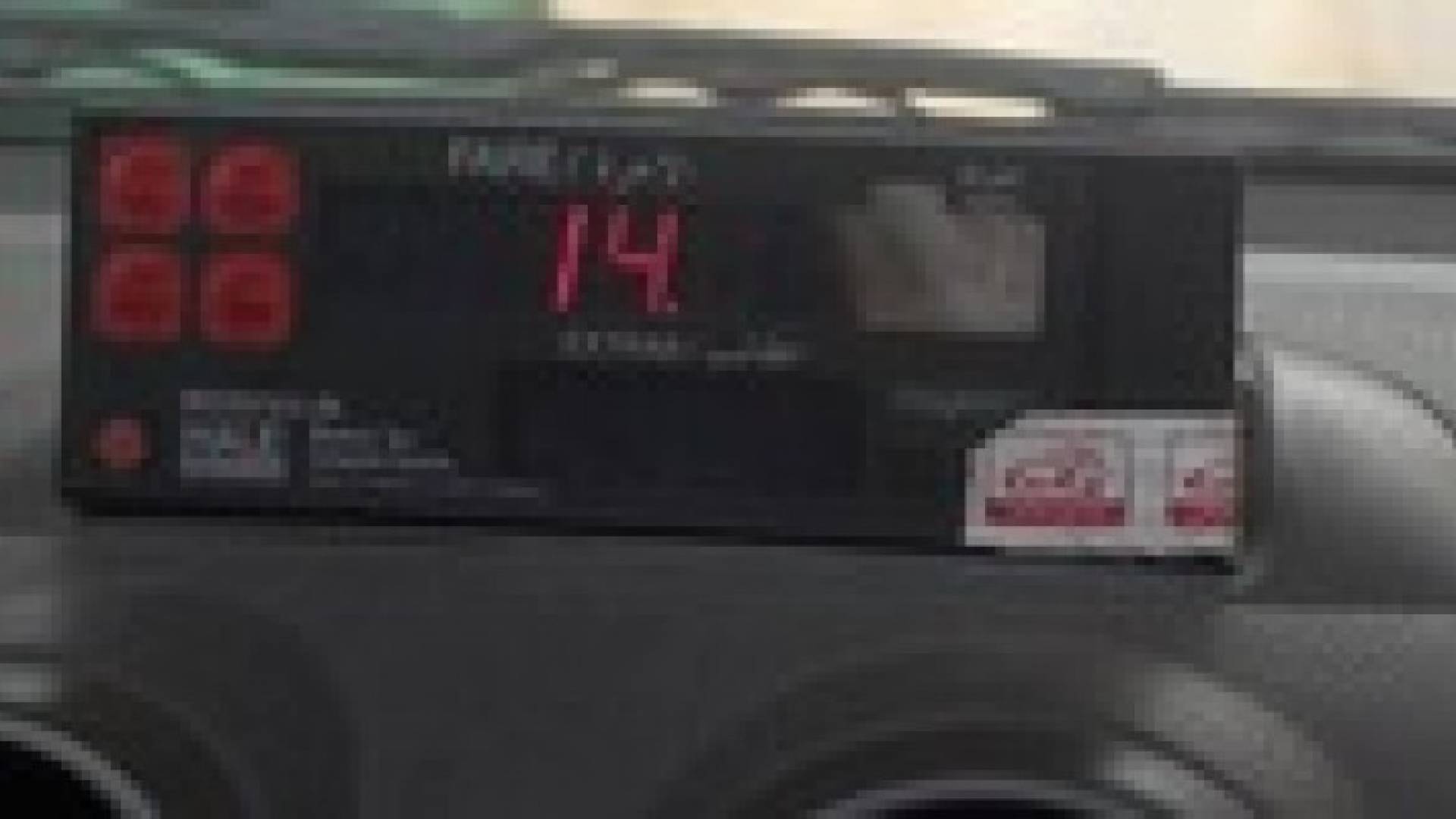 إربد : عقوبات قانونية لمن لا يلتزم بتشغيل " عداد الاجرة "