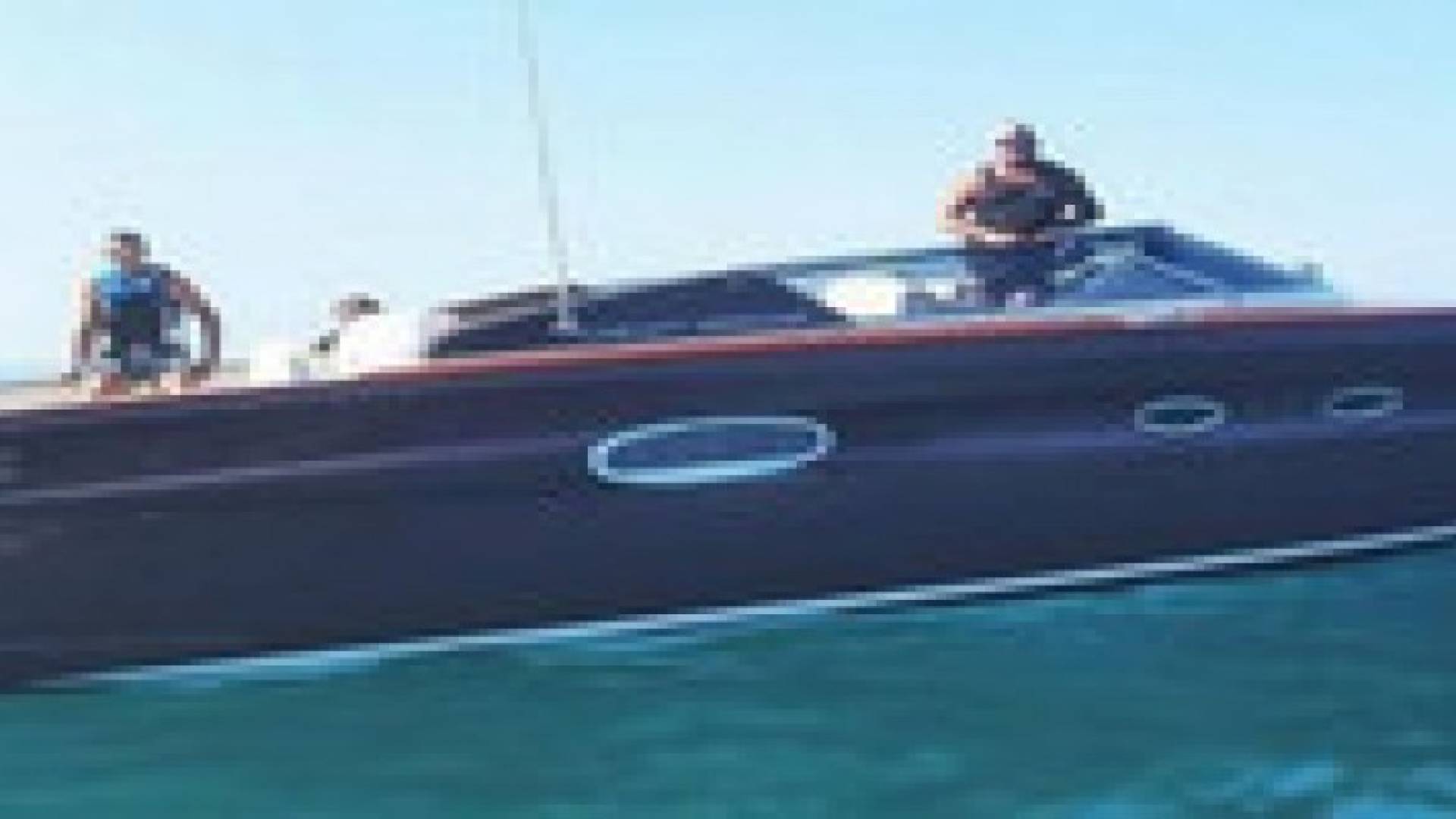 ملك المغرب يثير اهتمام مواقع التواصل الاجتماعي أثناء عطلته الصيفية