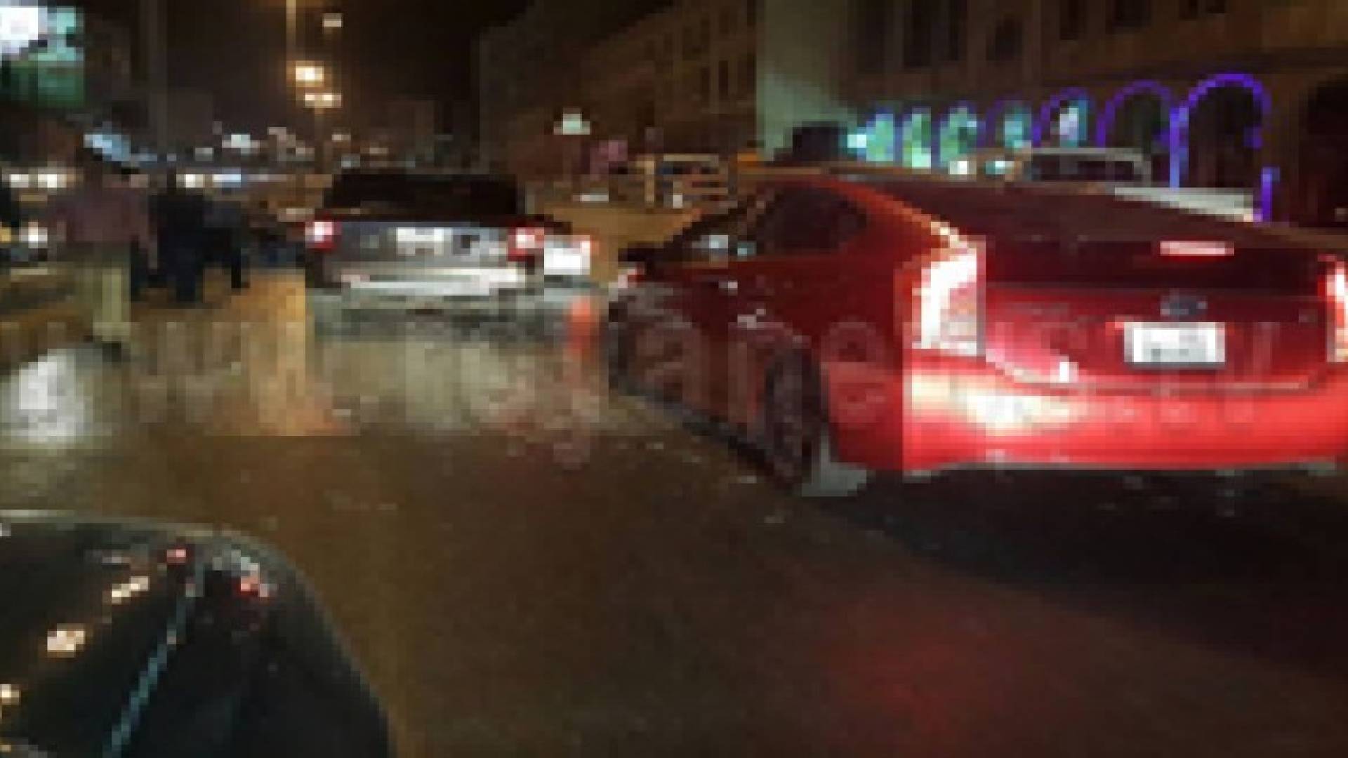 إصابة متوسطة اثر حادث سير في نفق الواحة