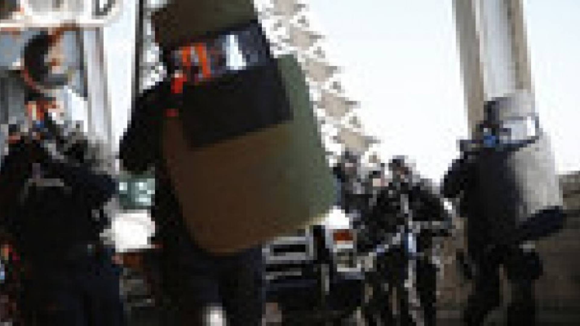 بالفيديو.. قوات التدخل السريع الأمريكية تنهي لعبة "كاونتر سترايك"