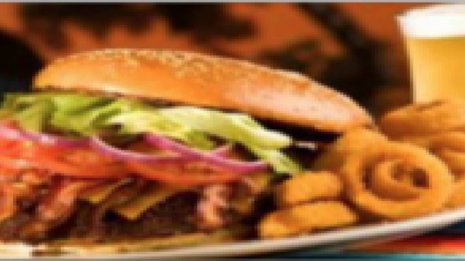 10 جرائم غريبة تثبت إدمان الأميركيين على الوجبات السريعة