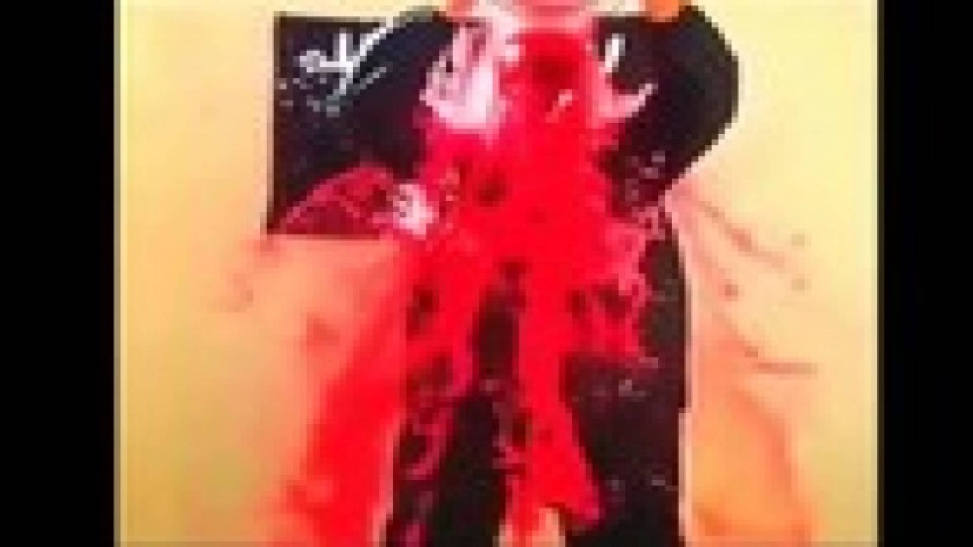 داعشي يتحدي "دلو الثلج" بدم بارد .. فيديو