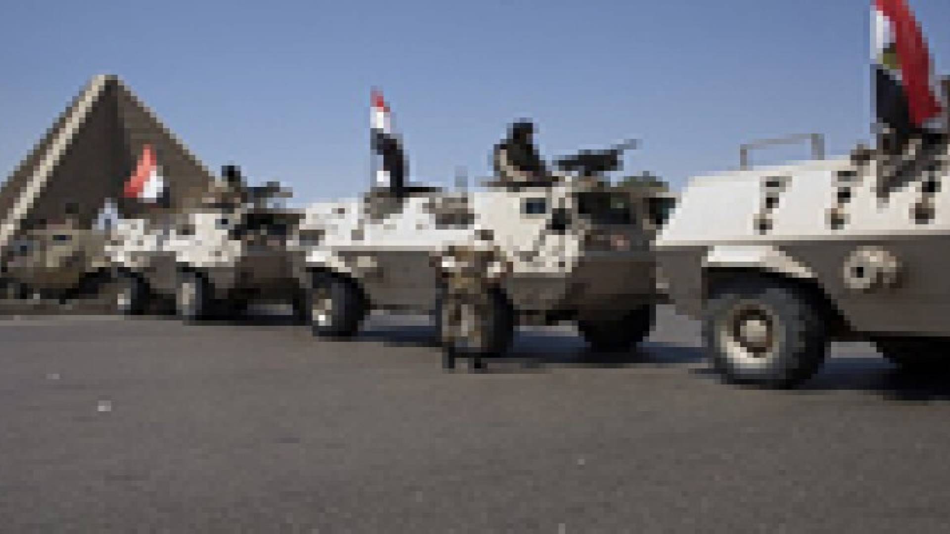 11 قتيلا من الجنود المصريين في هجوم مسلحين بسيناء